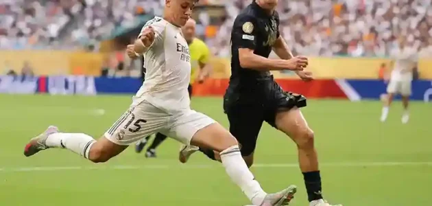 توني كروس يدعم لاعب ريال مدريد الشاب ويحفزه على تحقيق النجاح تحت قيادة ألونسو