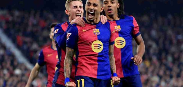 نجم برشلونة رافينيا يرسل رسالة إلى نيكو ويليامز بعد رفضه الانتقال
