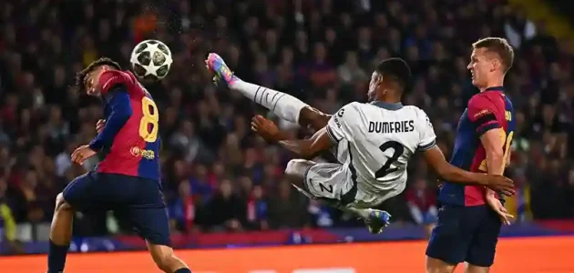 برشلونة يتعامل بجدية مع فكرة التعاقد مع مدافع تبلغ قيمته 25 مليون يورو