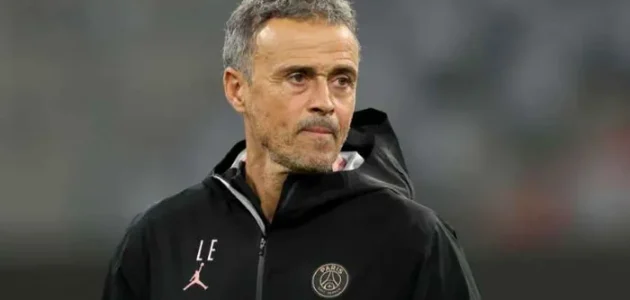 إنريكي بعد الفوز الكبير على ريال مدريد: هاتفي يغرق برسائل جماهير برشلونة