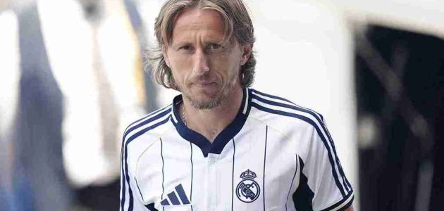 أليجري يعلن انضمام مودريتش إلى ميلان قادمًا من ريال مدريد
